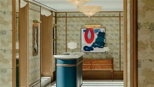 Работа Хесуса Креспо у входа в Dani García Four Seasons Madrid