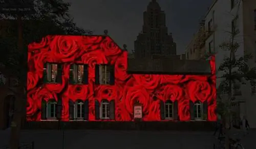 Кампания BooksAndRoses включает 150 международных мероприятий, организованных по случаю Дня святого Георгия. Кампания BooksAndRoses включает 150 международных мероприятий, организованных по случаю Дня святого Георгия.