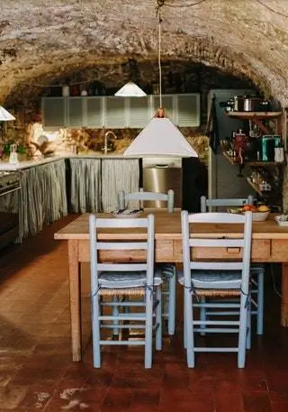 Одна из жемчужин Viu Empordà nbspesMas Antic - особое место, где время, кажется, остановилось. Цель сама по себе…