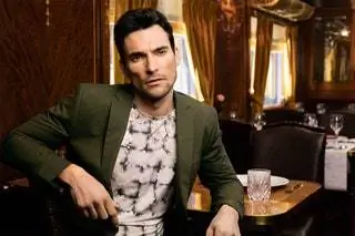 Крис в поезде