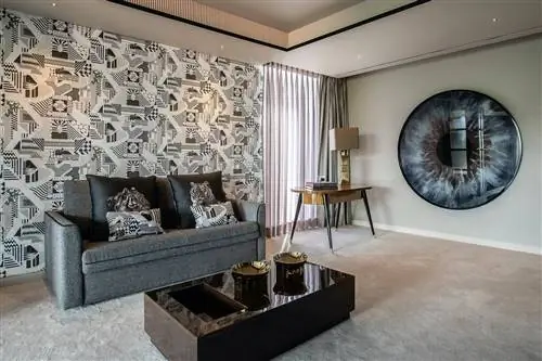 Один из гостиничных люксов.