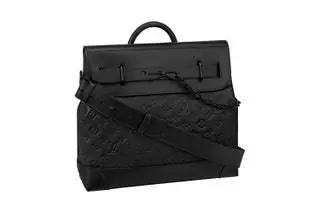 Сумка Steamer с кожаной ручкой - лучший компаньон в путешествии, поскольку благодаря регулируемому плечевому ремню вы можете…