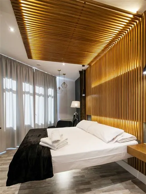 Vitium Urban Suites - бутик-хостел, где можно «парить» на летающей кровати.