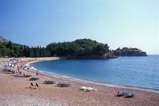 Наслаждайтесь пляжами, такими как Велика Плаза в Улцине