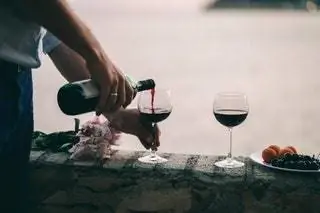 Пойти на дегустацию вин