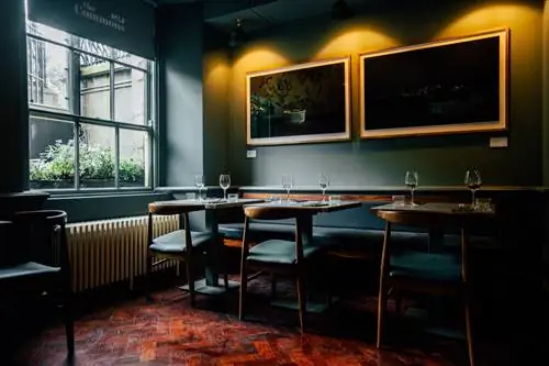 Интерьер ресторана The Commons Café в MoLI.