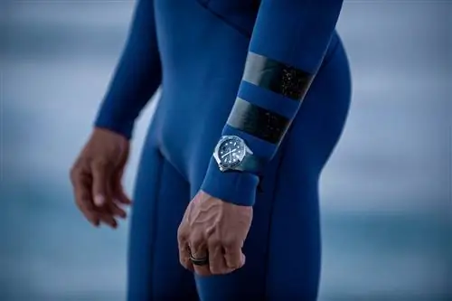 Морской исследователь с моделью TAG Heuer Aquaracer Professional 300
