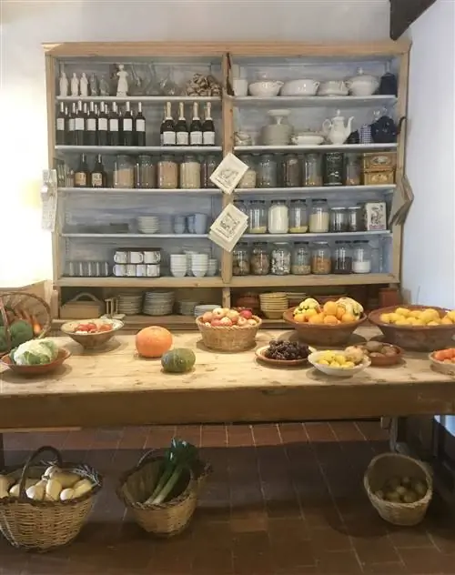 Кухня в сельском доме Mas Garganta в La Garrotxa.
