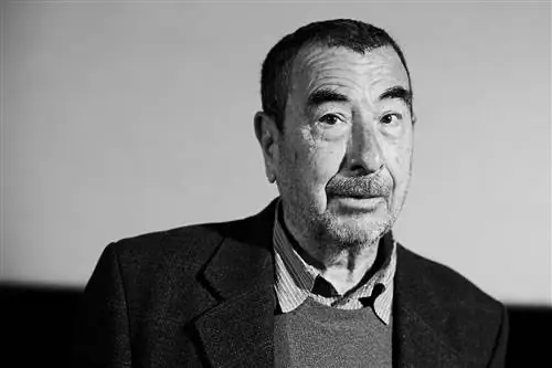 Режиссер Хосе Луис Гарси