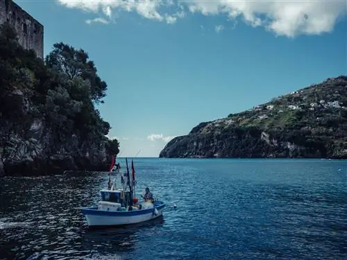 Прочида и Искья