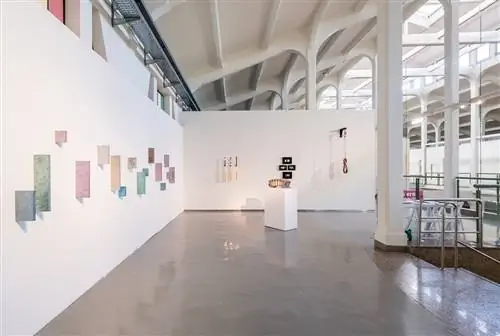 Произведения искусства будут выставлены на втором этаже Plaza de Abastos в Логроньо.