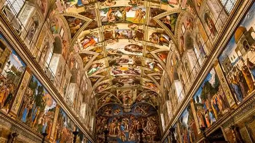 Музеи входят в ваш дом: виртуальная прогулка по залам и выставкам мира