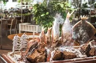 Плевать в Sea Grill Puente Romano Beach Resort