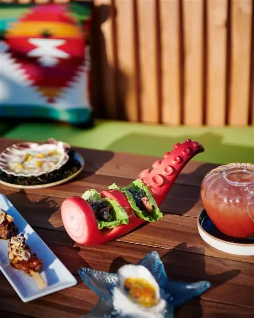 Блюда в Raw Bar Robatayaki.