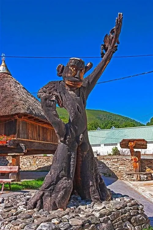 Маршрут резных деревьев El Bierzo