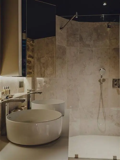 Ванная комната отеля Санта-Мария-де-Брионес