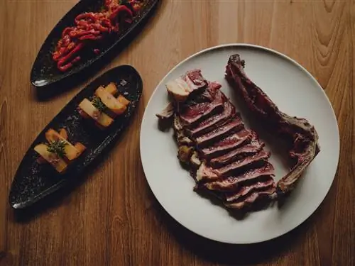 большая коровья отбивная