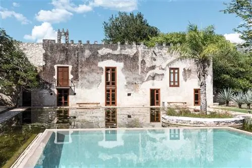 Красивый упадок Hacienda Tamchn в Mérida México, сфотографированный для немецкого издания AD.