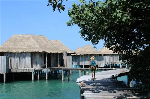 Виллы над водой Song Saa - это роскошная интерпретация дома Робинзона Крузо.