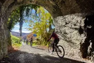 Plazaola Greenway в Сьерра-де-Аралар