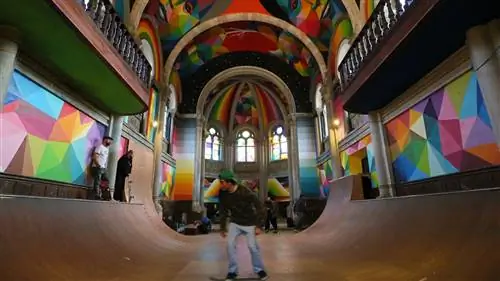 10 самых удивительных скейтпарков в мире