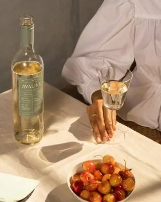 Вы не увидите, чтобы такая знаменитость, как Кэмерон Диаз, продавала суп собственной марки. Или объявить что-то…