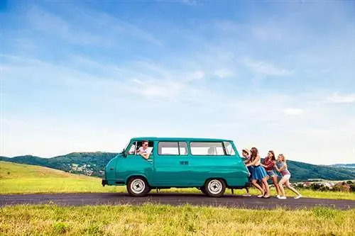 Путешествие в группе может быть очень полезным