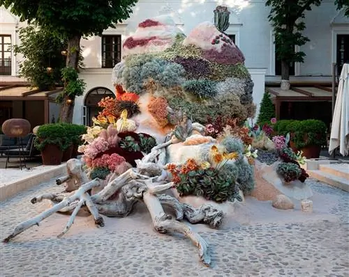 "Джорджия Окифф, Далекая"