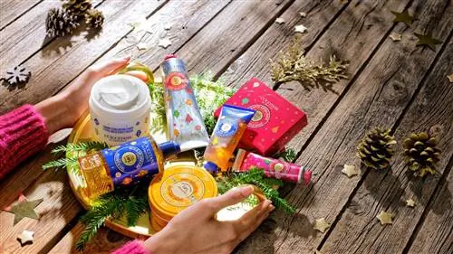 Обратите внимание: за эти подарки необходимо будет выставить счет