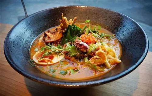 Рамен Джеки Чанг, ты не Брюс Ли в Ламиане от Soy Kitchen