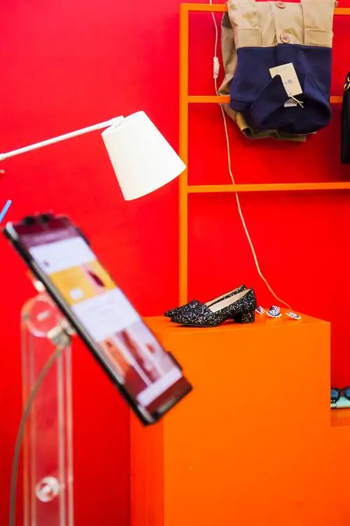 Около 200 дизайнеров посетят Xmas Vibes Design Market.