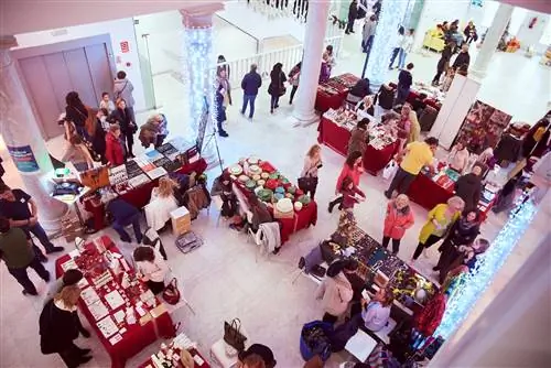 Рынок Fundación Aladina - самое благотворительное рождественское мероприятие.