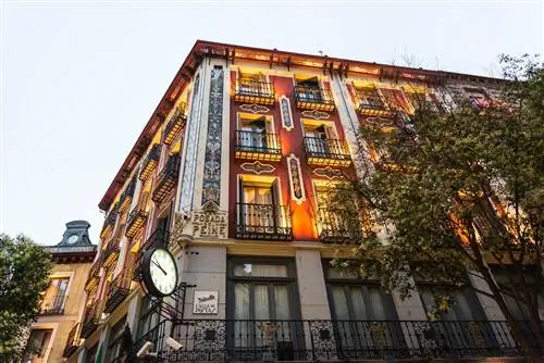 Мадрид в его улицах и деталях