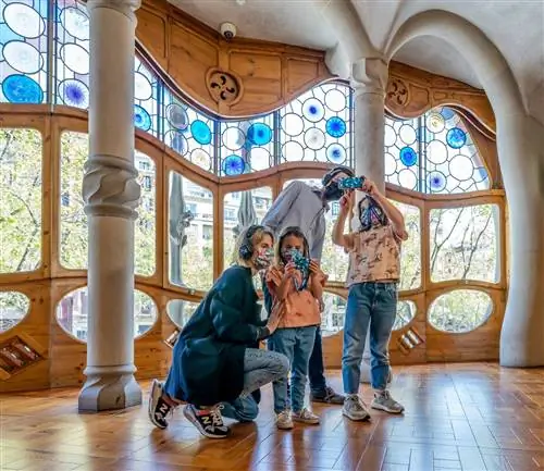 10D Испытайте новый захватывающий опыт Casa Batlló.