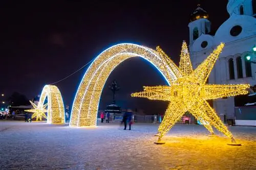 Московские огни установлены и созданы Iluminaciones Ximnez