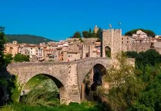 Бесалу Жирона