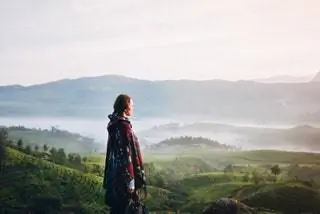 путешествовать в одиночку