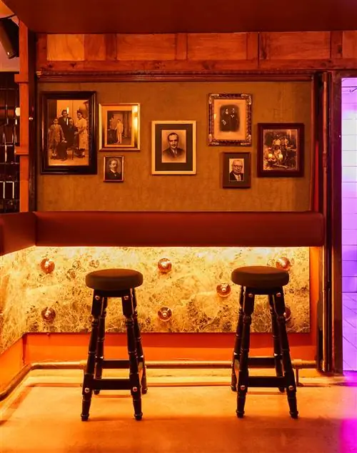 чириако коричневый