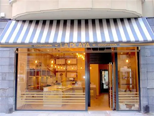 Фасад пляжа