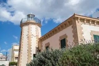 Маяк Ses Coves Blanques