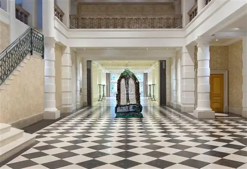 Инсталляция Моффат Бадр Эль Джунди Anantara Villa Padierna