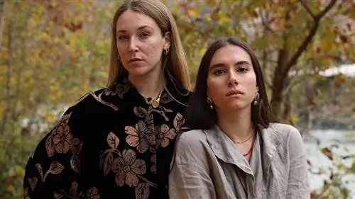 Эрато, итальянская красавица, путешествующая (и делящаяся ею) из Instagram