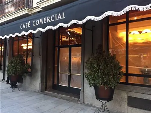 Café Comercial вновь открывается в Мадриде