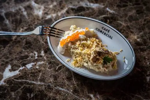 Grupo El Escondite отстает