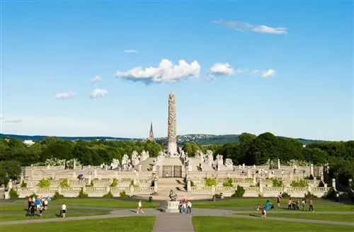 Парк Густава Вигеланда Фрогнера в Осло.