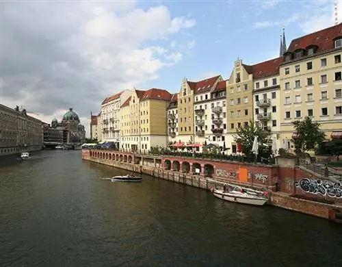 Николайфиртель находится в одном шаге от Александерплац