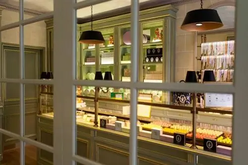 Ладуре, храм макарон