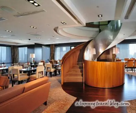 Лаундж Premier Club Sky в отеле Peninsula Excelsior, Сингапур