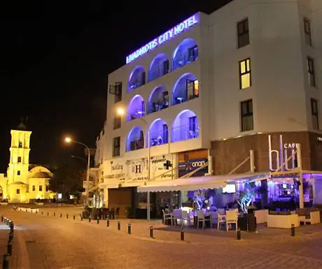 Особенность: Palm Beach Hotel & Бунгало, Ларнака, Кипр