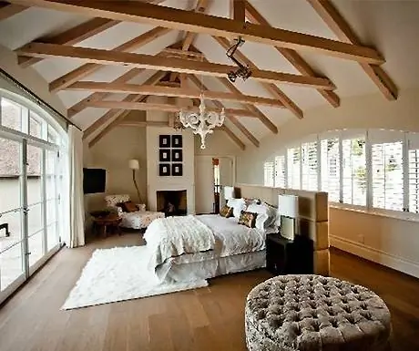 Оазис спокойствия у подножия Столовой горы